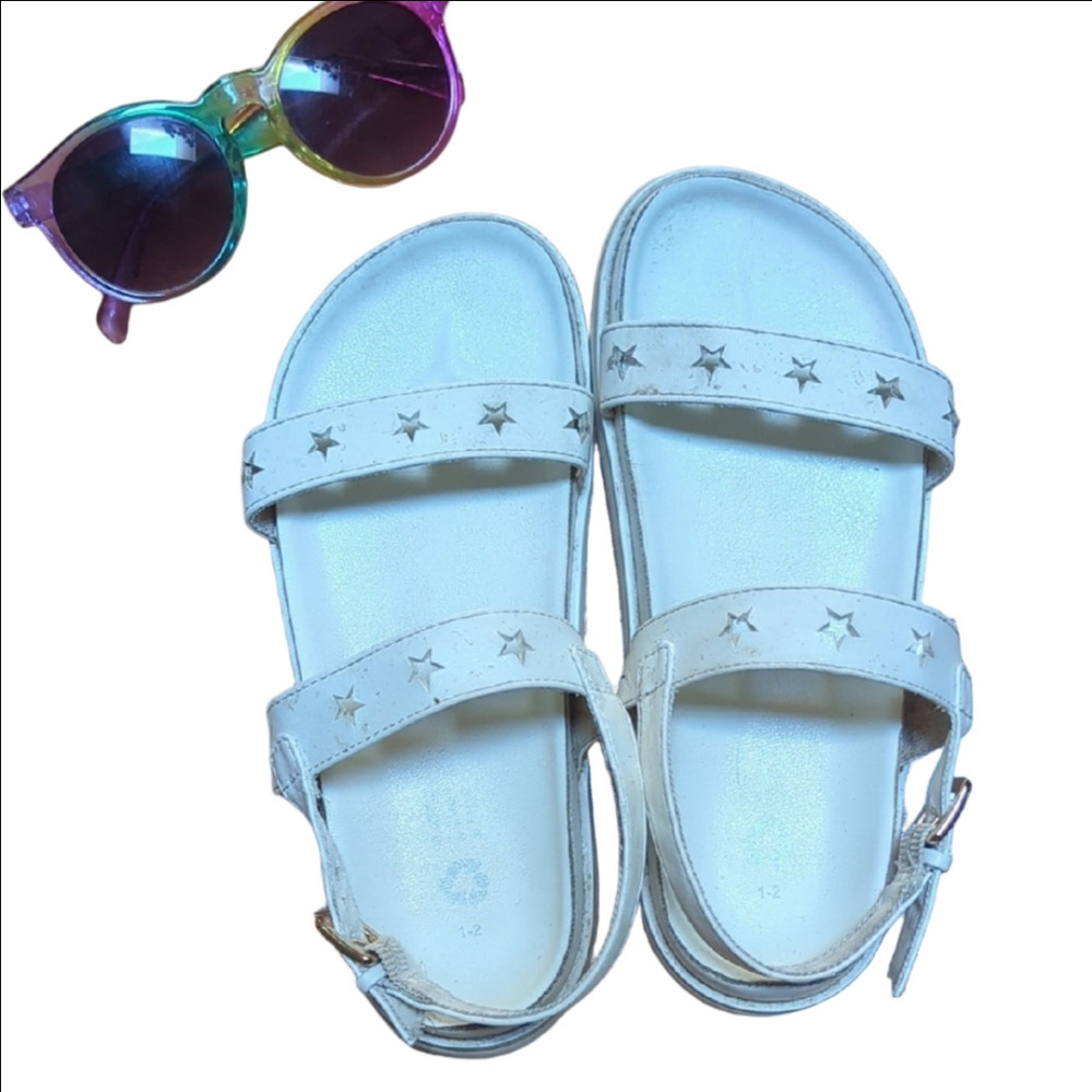 ​🌞BOGO🌞 Gap Kids Size 1-2 White Star Sandals & Rainbow Sunglasses Bundle